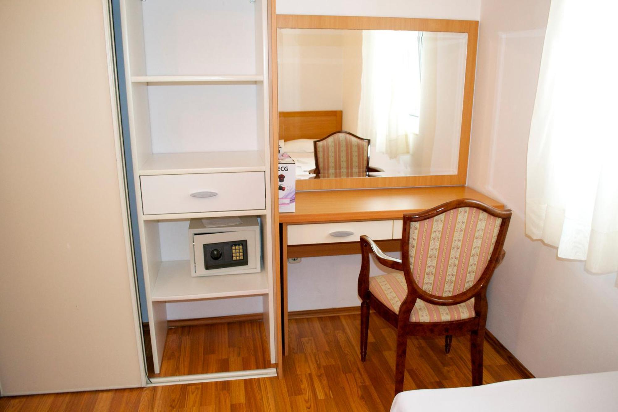 Apartments Luka 布德瓦 外观 照片